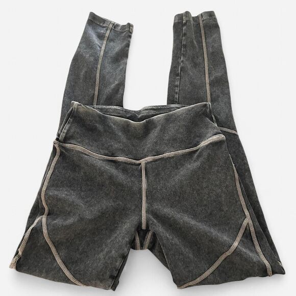 Free People movement New Flow Leggings Vintage Black Washed contrast stitch XS - Picture 4 of 8